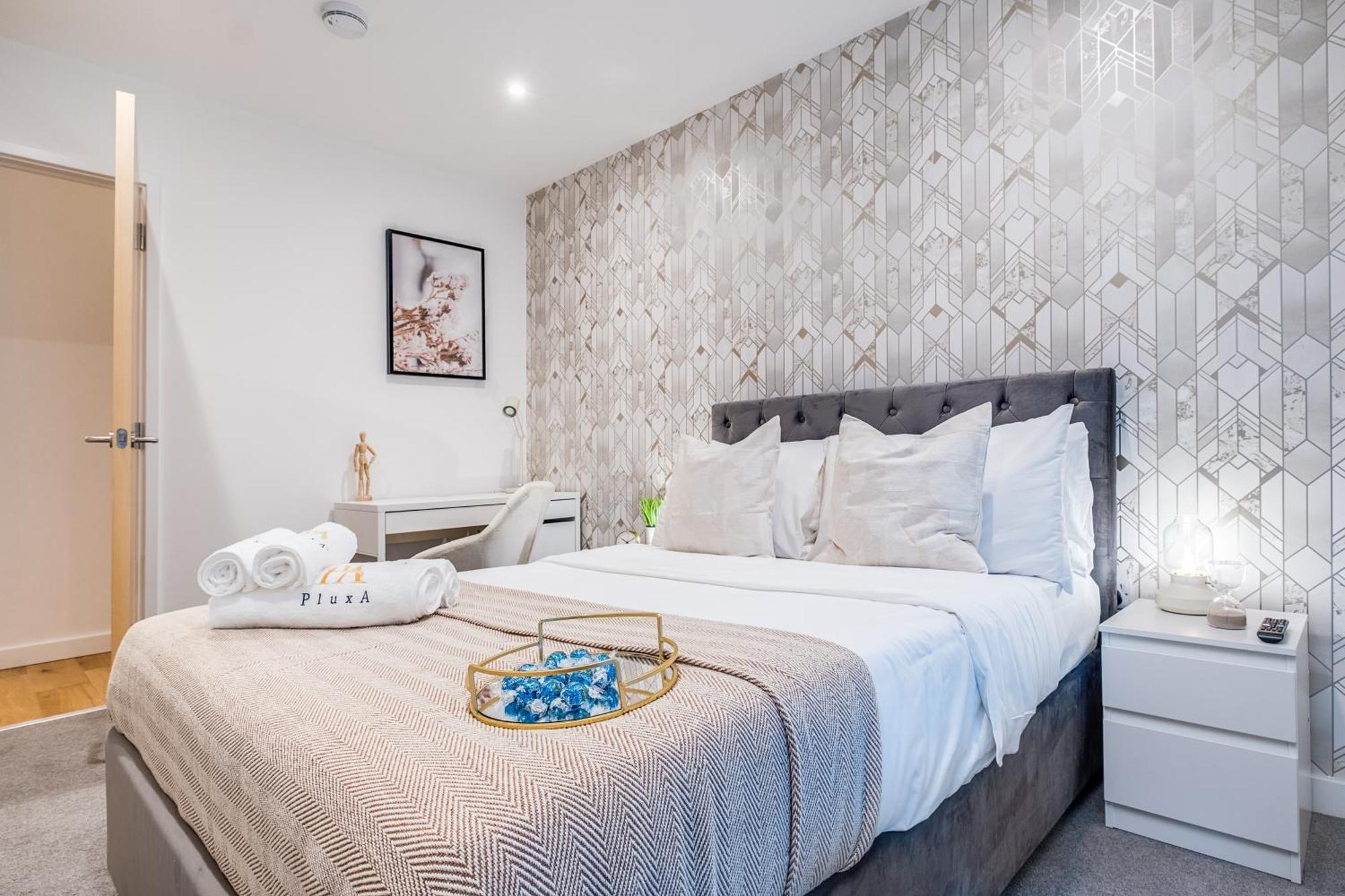Pluxa Creme Opulence 5 Star Beautiful High End Apartment In Birmingham City Centre Exteriör bild